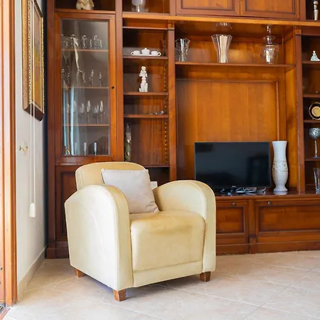 Sweet Holidays - Casa Lucia - Relax E Comfort Con Vista Castello 公寓 *