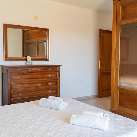 Sweet Holidays - Casa Lucia - Relax E Comfort Con Vista Castello 公寓