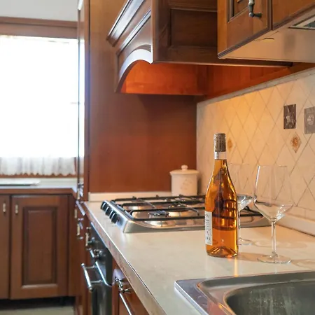 Sweet Holidays - Casa Lucia - Relax E Comfort Con Vista Castello 公寓