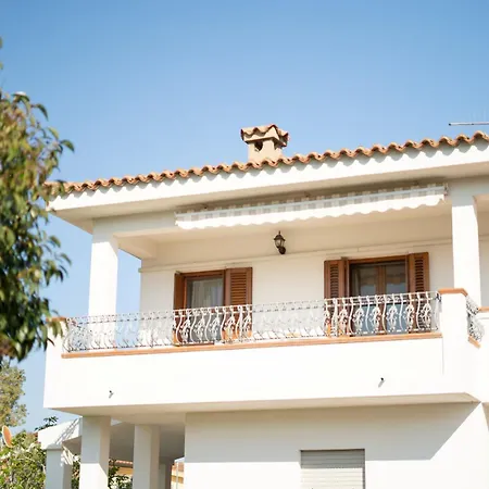 Sweet Holidays - Casa Lucia - Relax E Comfort Con Vista Castello *